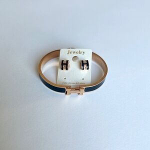 Set of Braclet and Earrings Pose Gold Metal Black Ceramics Made in Korea
